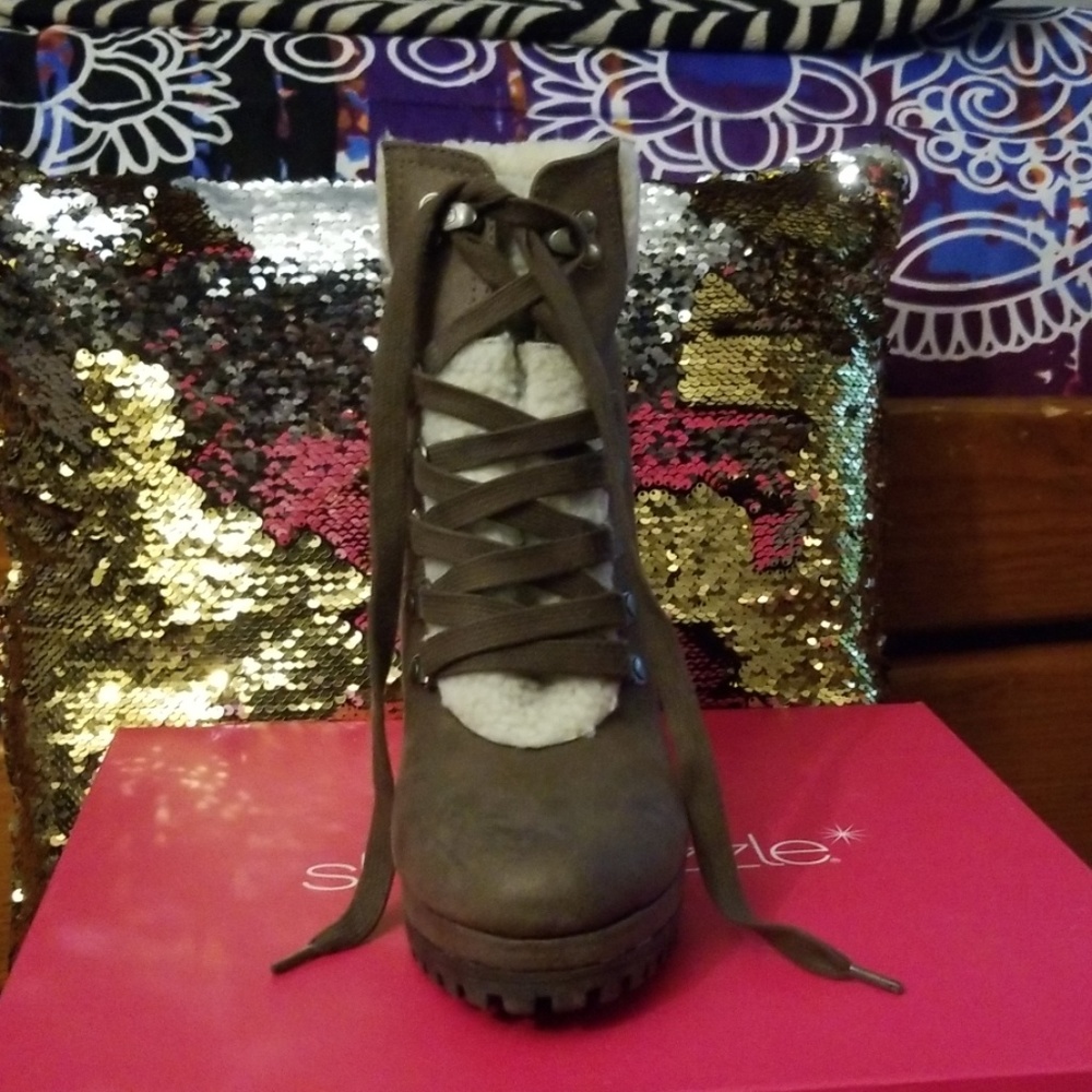 Fur booties